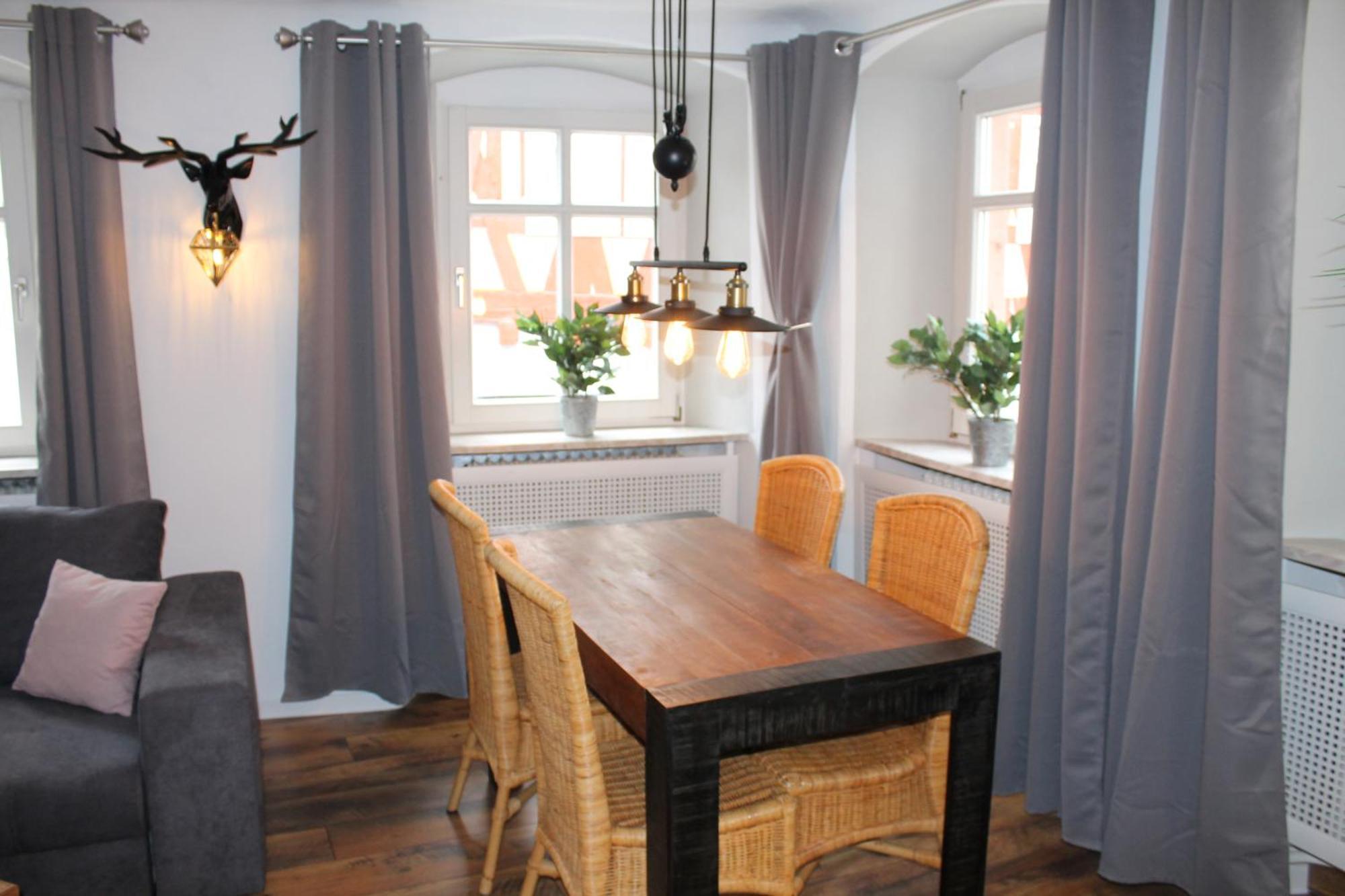 Appartement Schlossberg, Gasthaus Hirsch 希尔施霍恩 外观 照片